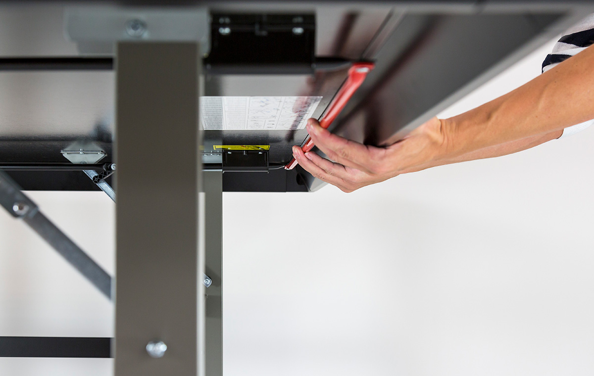 automatischer Einrastmechanismus in Abstell- und Spielstellung