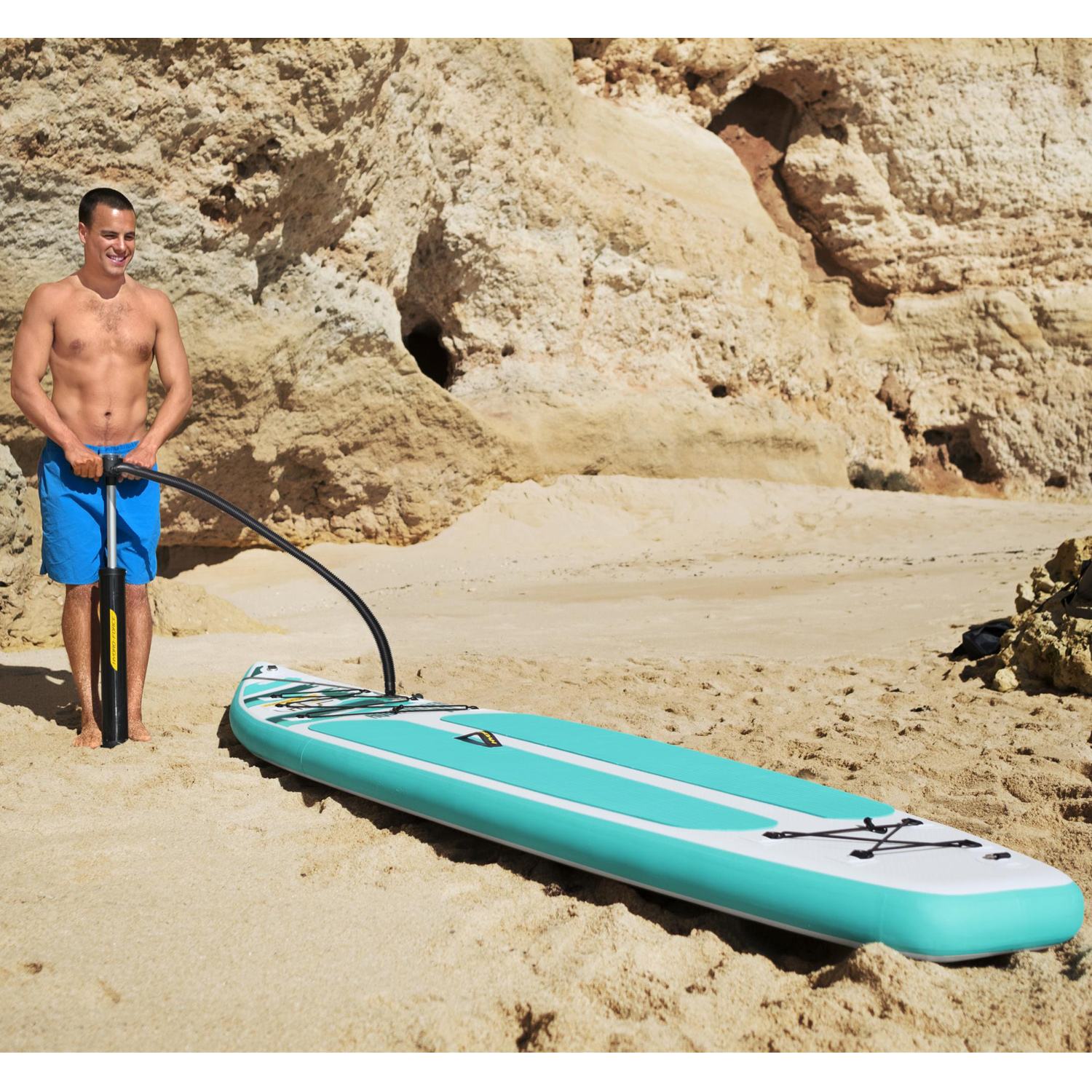 mit SUP-Handpumpe